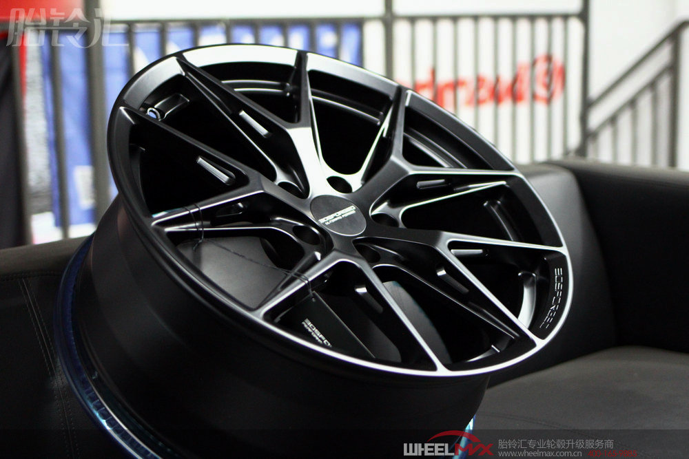305FORGED UF105 PLUS